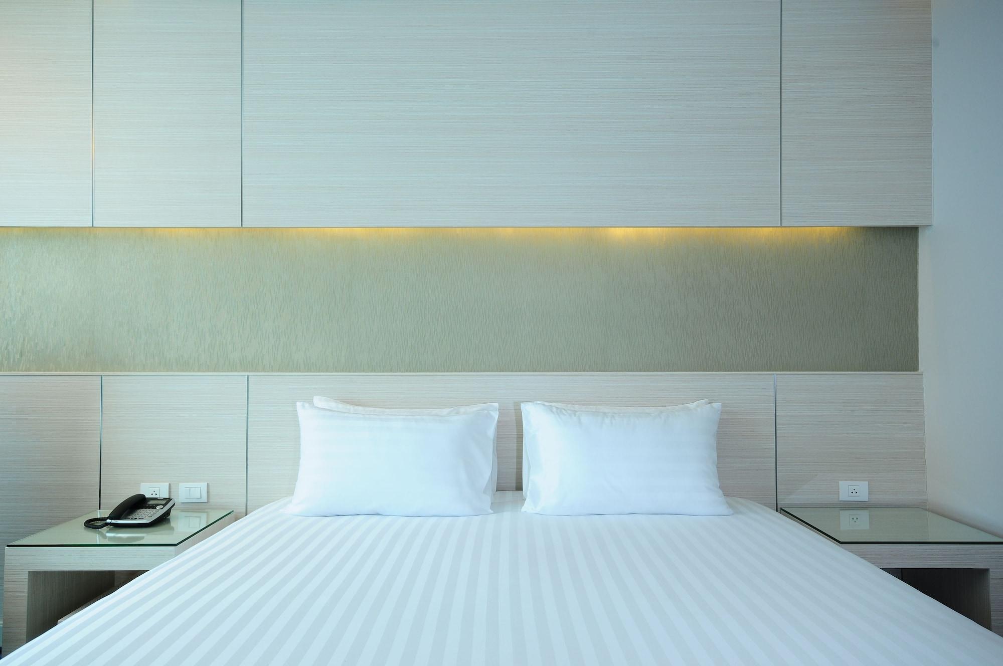One One Bangkok Hotel Luaran gambar