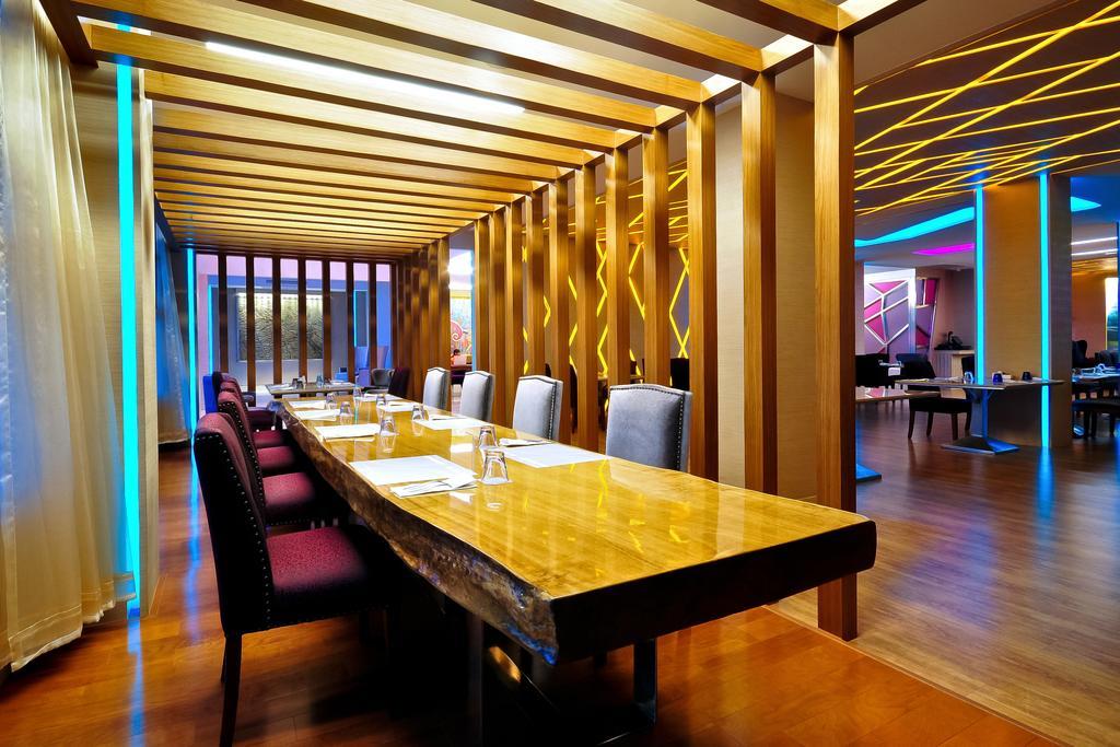 One One Bangkok Hotel Luaran gambar
