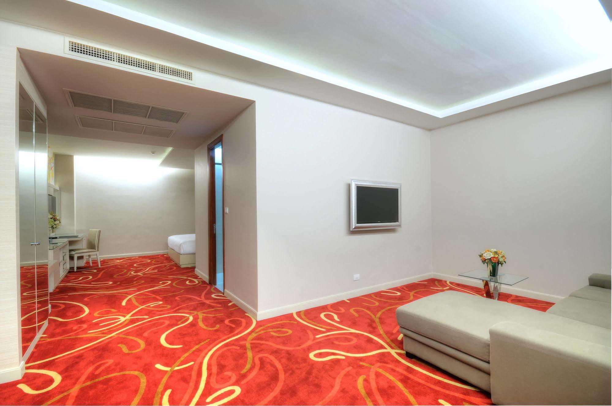One One Bangkok Hotel Luaran gambar