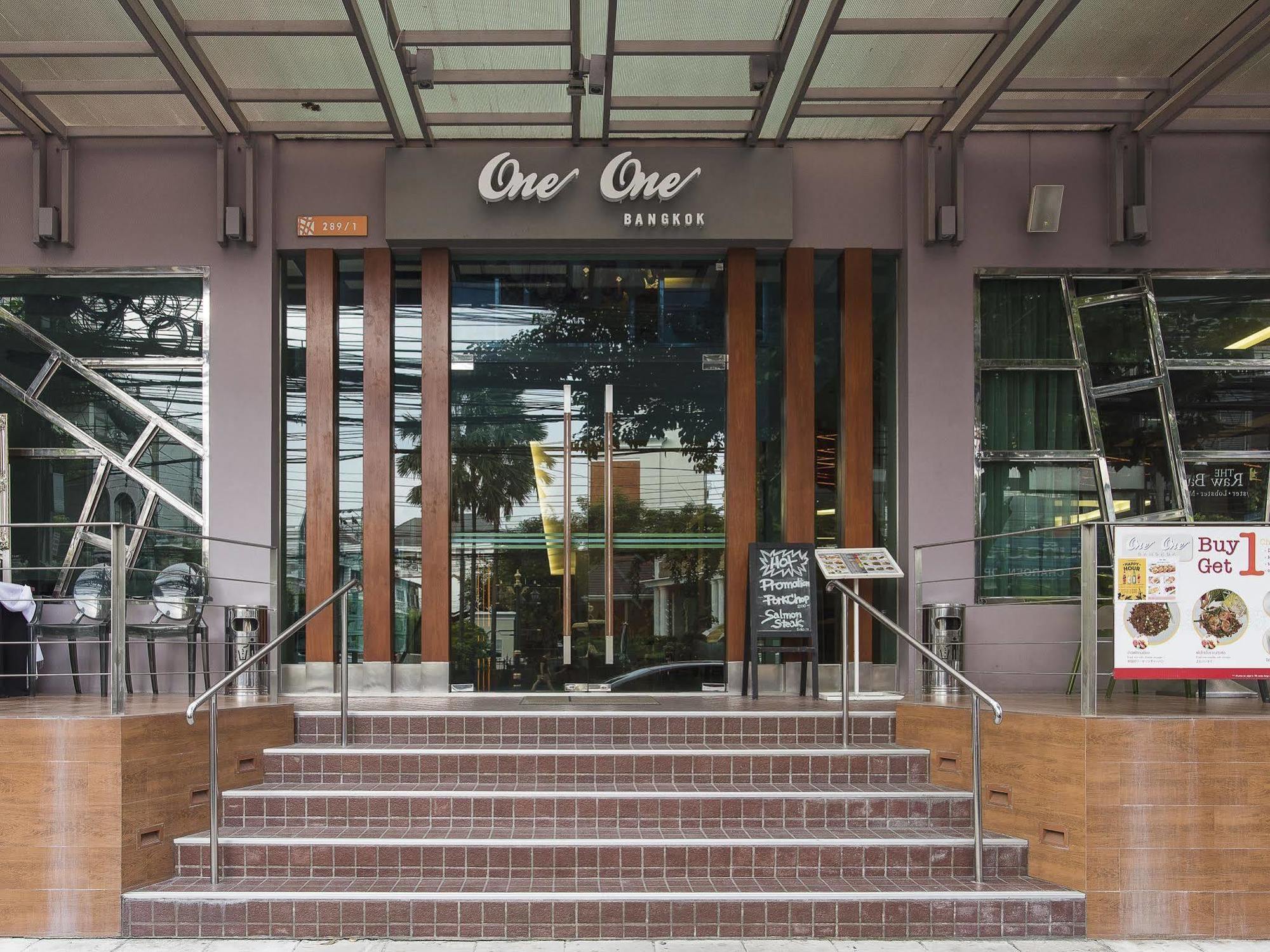 One One Bangkok Hotel Luaran gambar