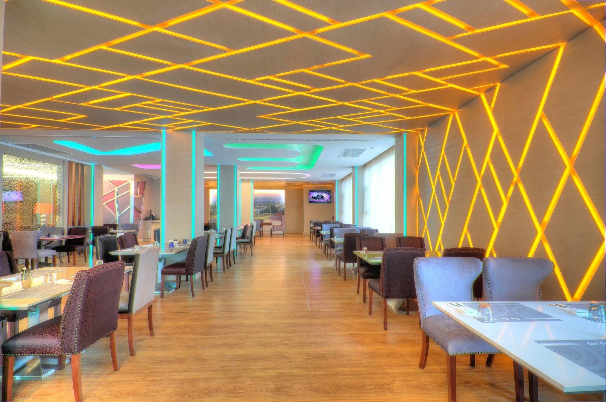 One One Bangkok Hotel Luaran gambar